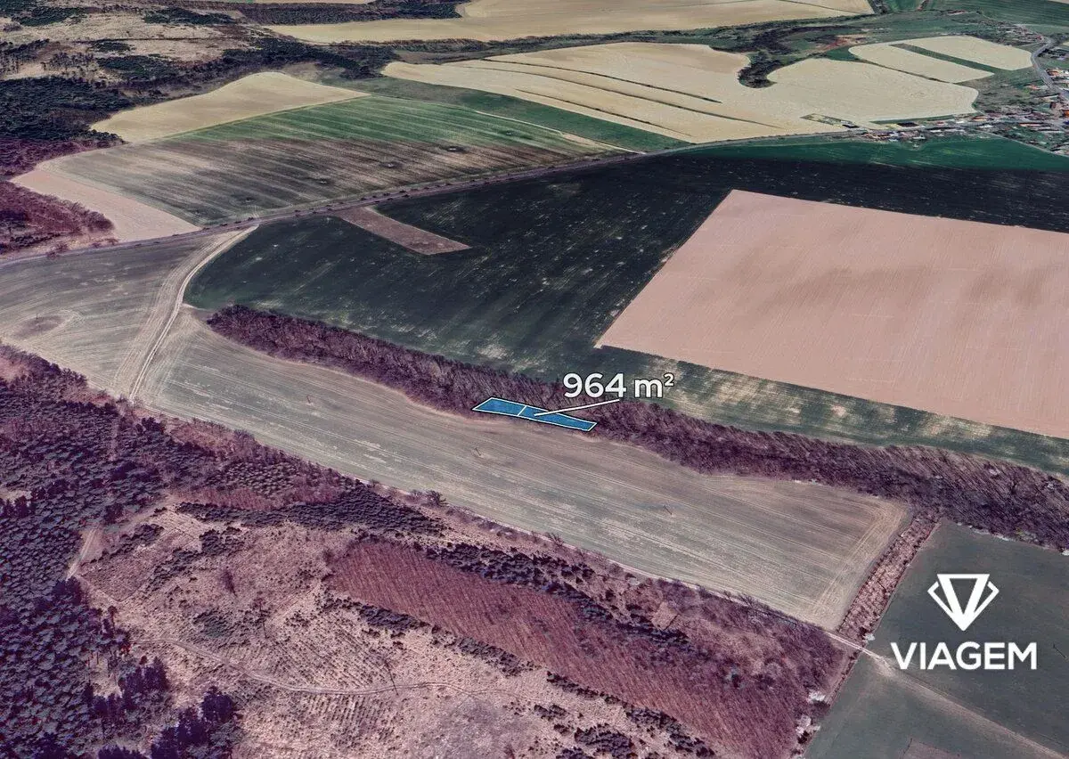 Les 964 m², Podíl 67 % o výměře 643 m²