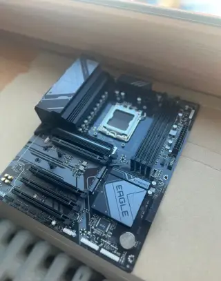 Gigabyte B650 Eagle Ax