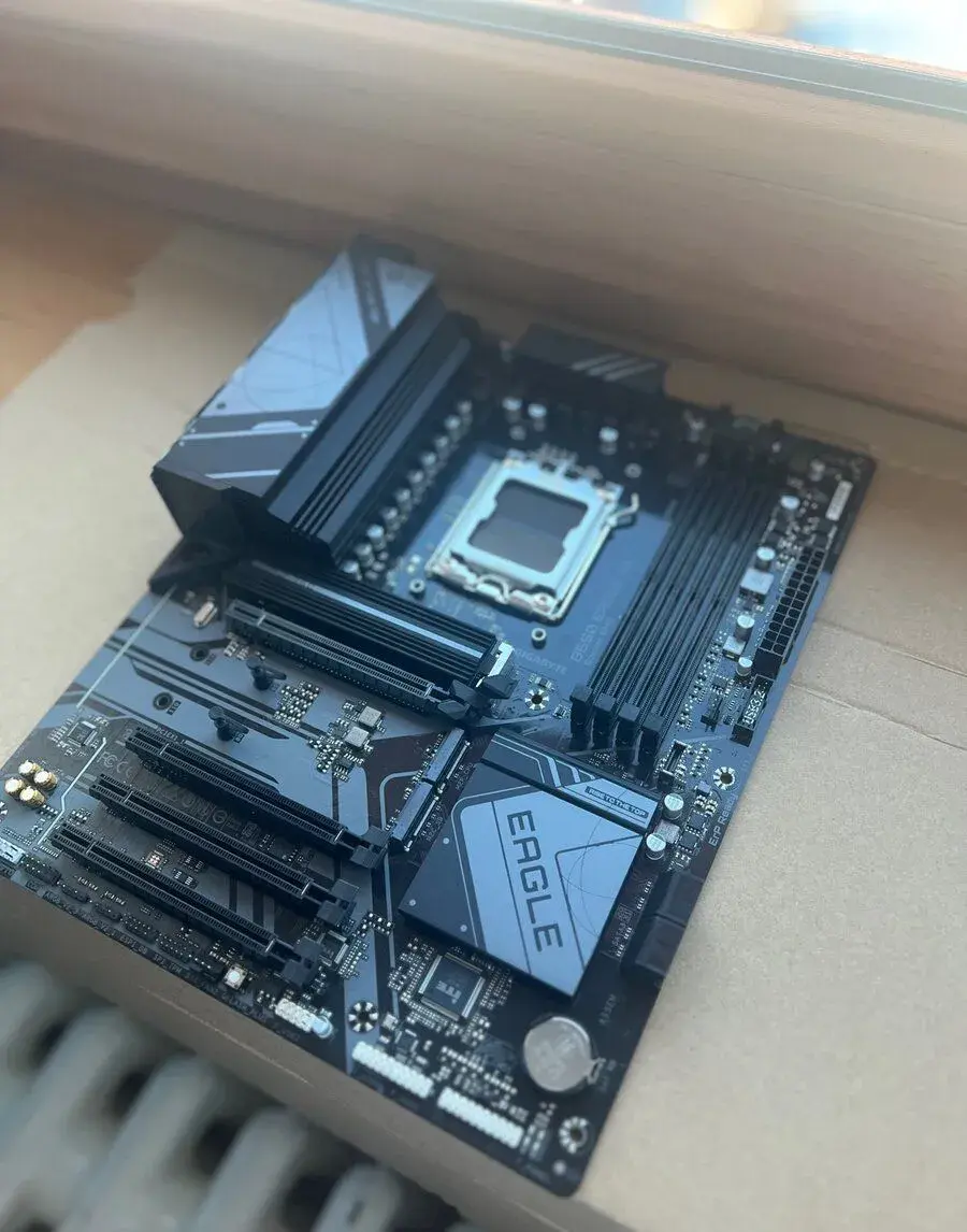 Gigabyte B650 Eagle Ax