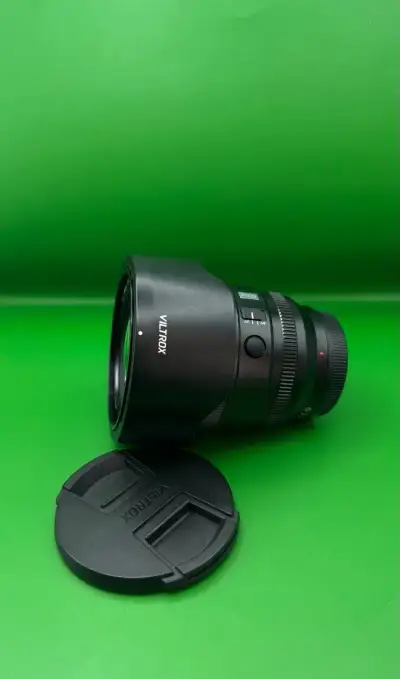 Viltrox AF 75mm f/1.2 PRO APS-C objektiv (Sony E)