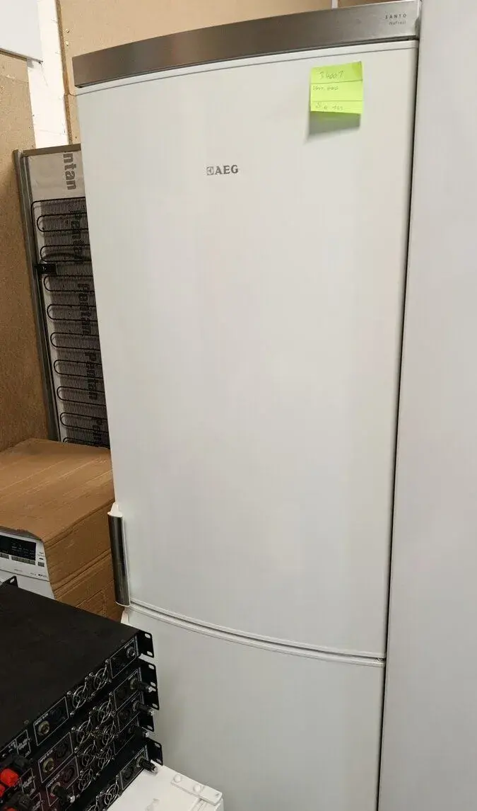 Lednice AEG