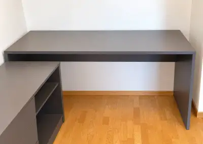 Set - psací stůl + komoda
