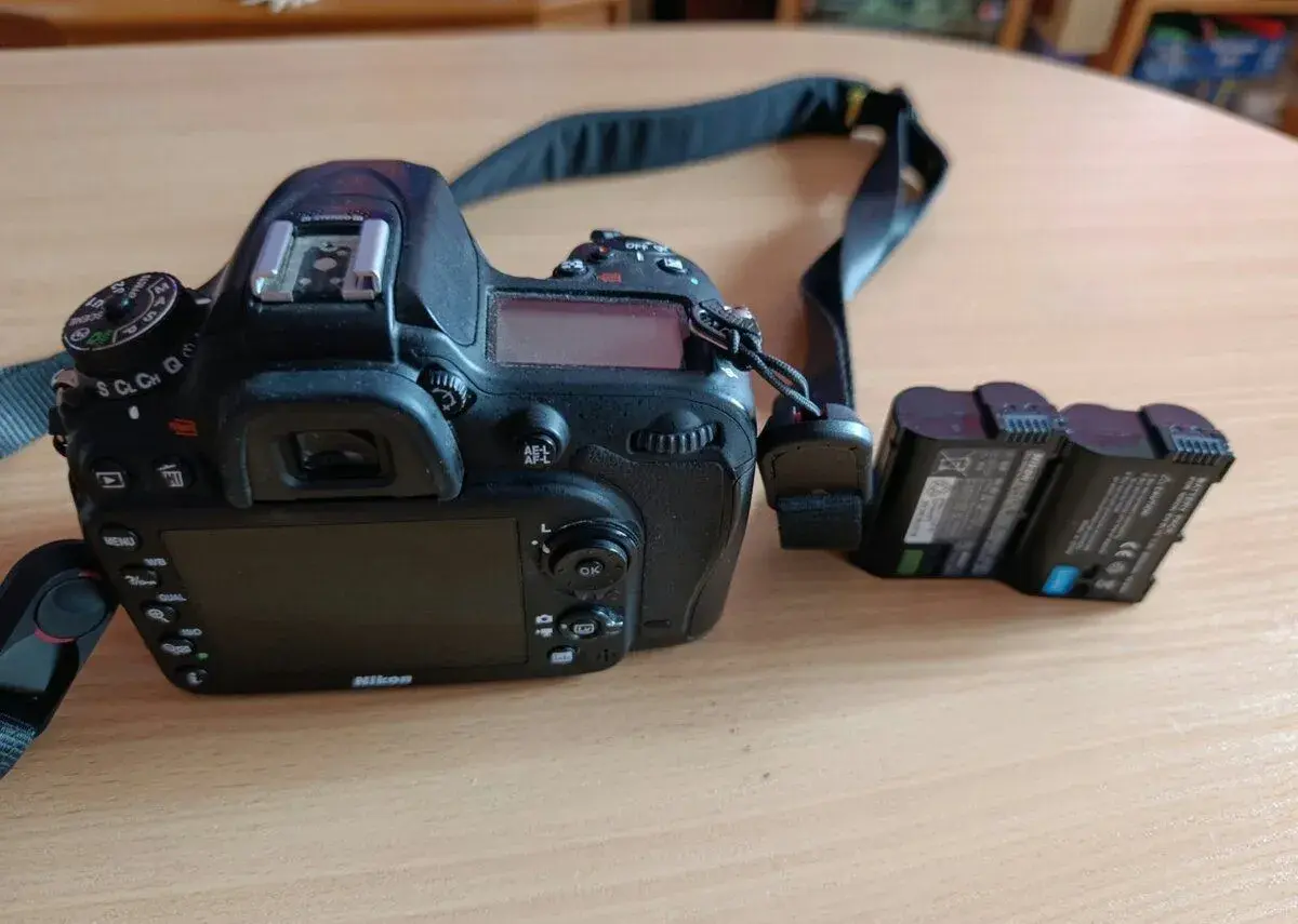 Nikon D7200 + příslušenství