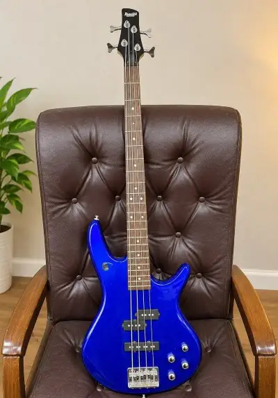 Baskytara Ibanez GSR200