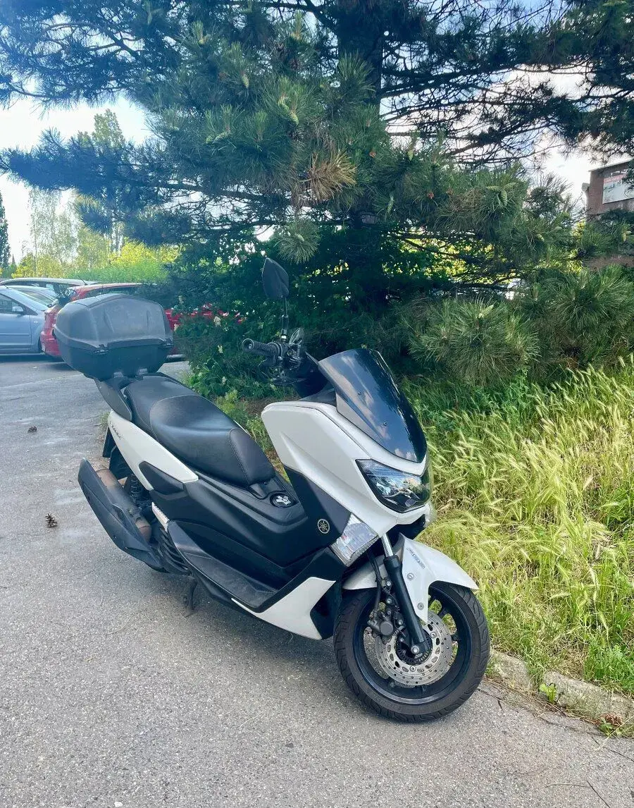 Yamaha Nmax 125 Výhřev gripu
