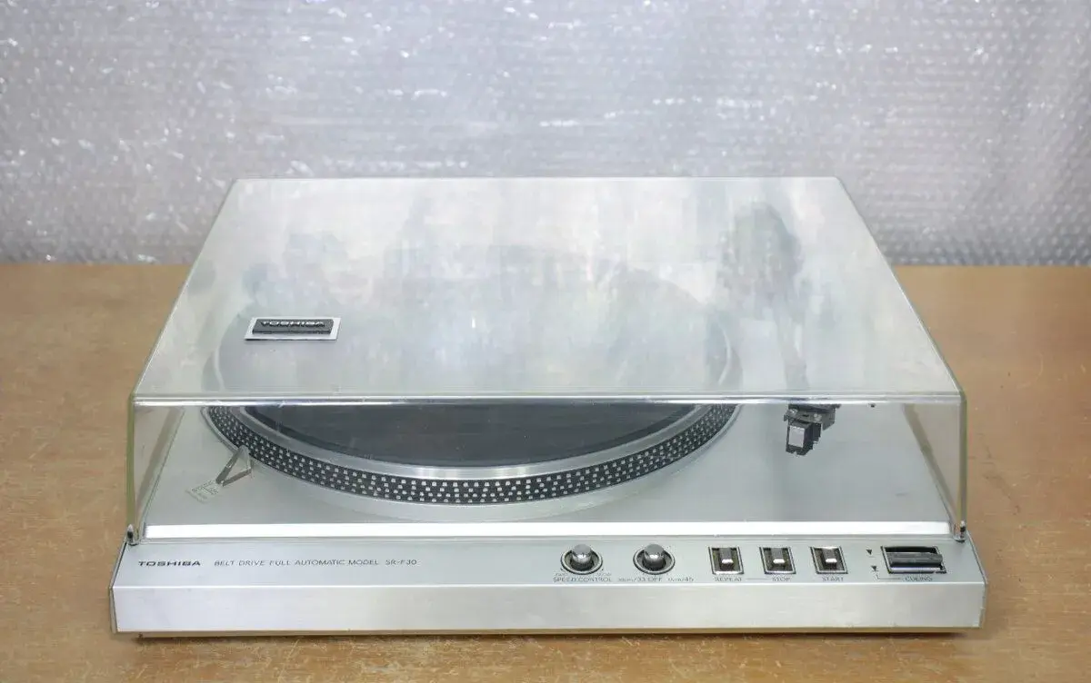 Gramofon Toshiba SR-F.