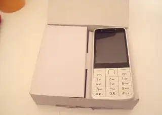 NOKIA 230, komplet balení (2x SIM)