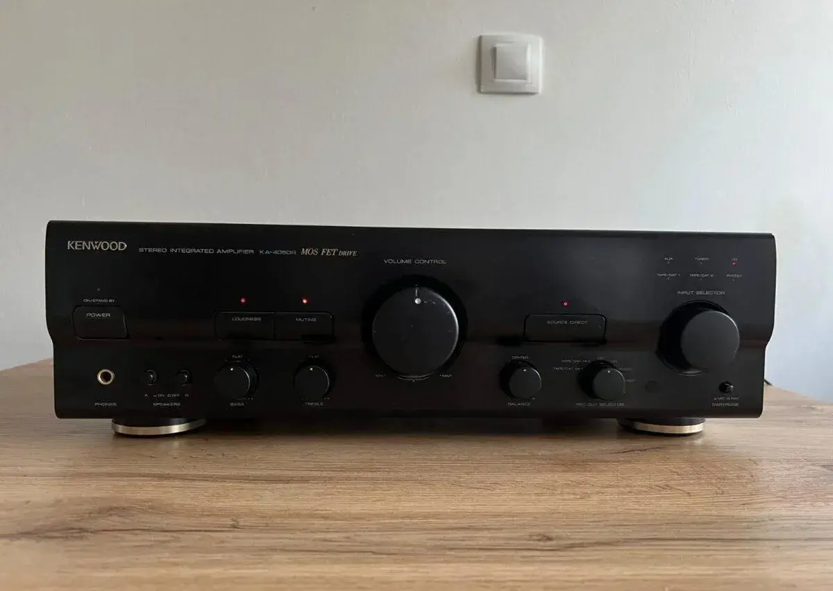 KENWOOD KA-4050R MOS FET – stereo zesilovač Japan – funkční