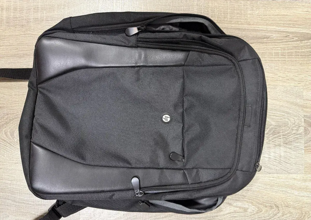HP Essential Backpack 15,6" černý batoh na notebook