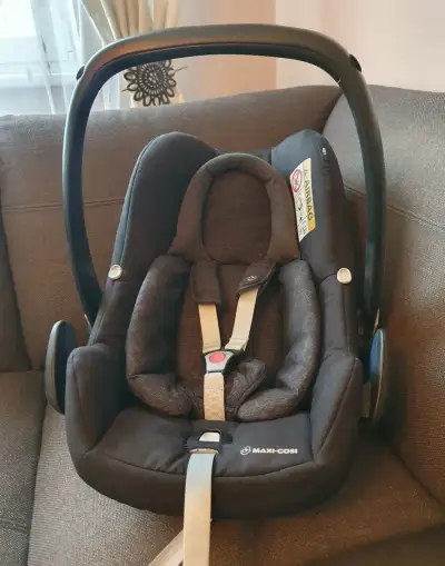 Autosedačka pro nejmenší Maxi Cosi Rock 0 - 13 kg