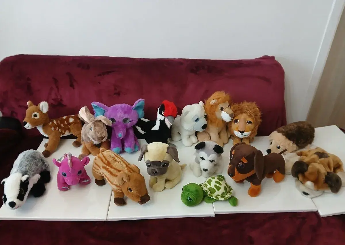 Různí plyšáci dle fotek
