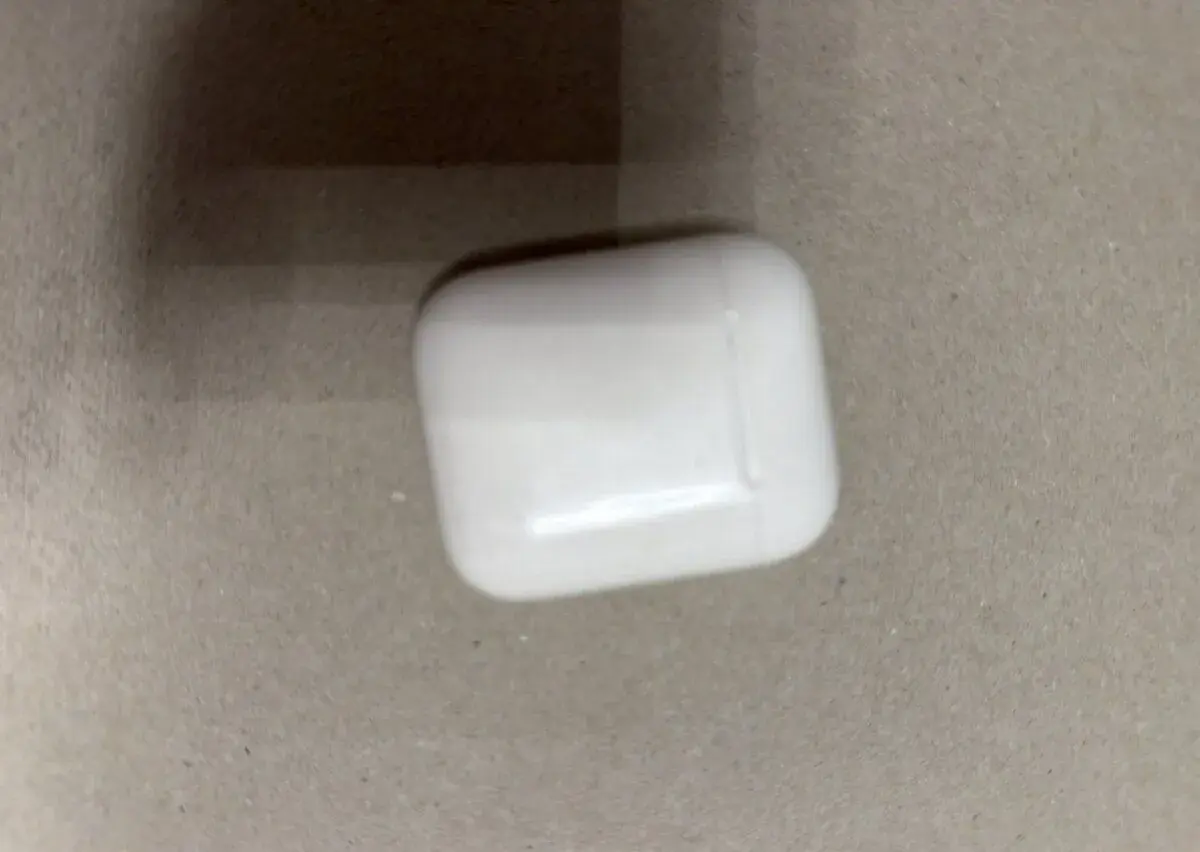 Apple AirPods s nabíjecím pouzdrem – 2 sady