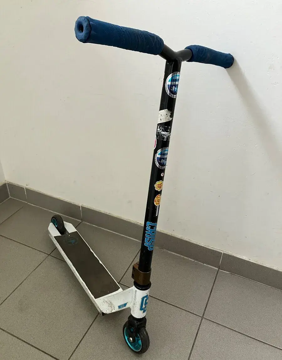 Freestyle koloběžka Crisp Blitz