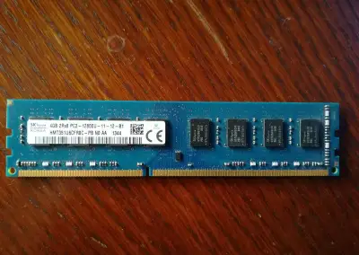 4GB DDR3 1600MHz CL11 DIMM - SK Hynix