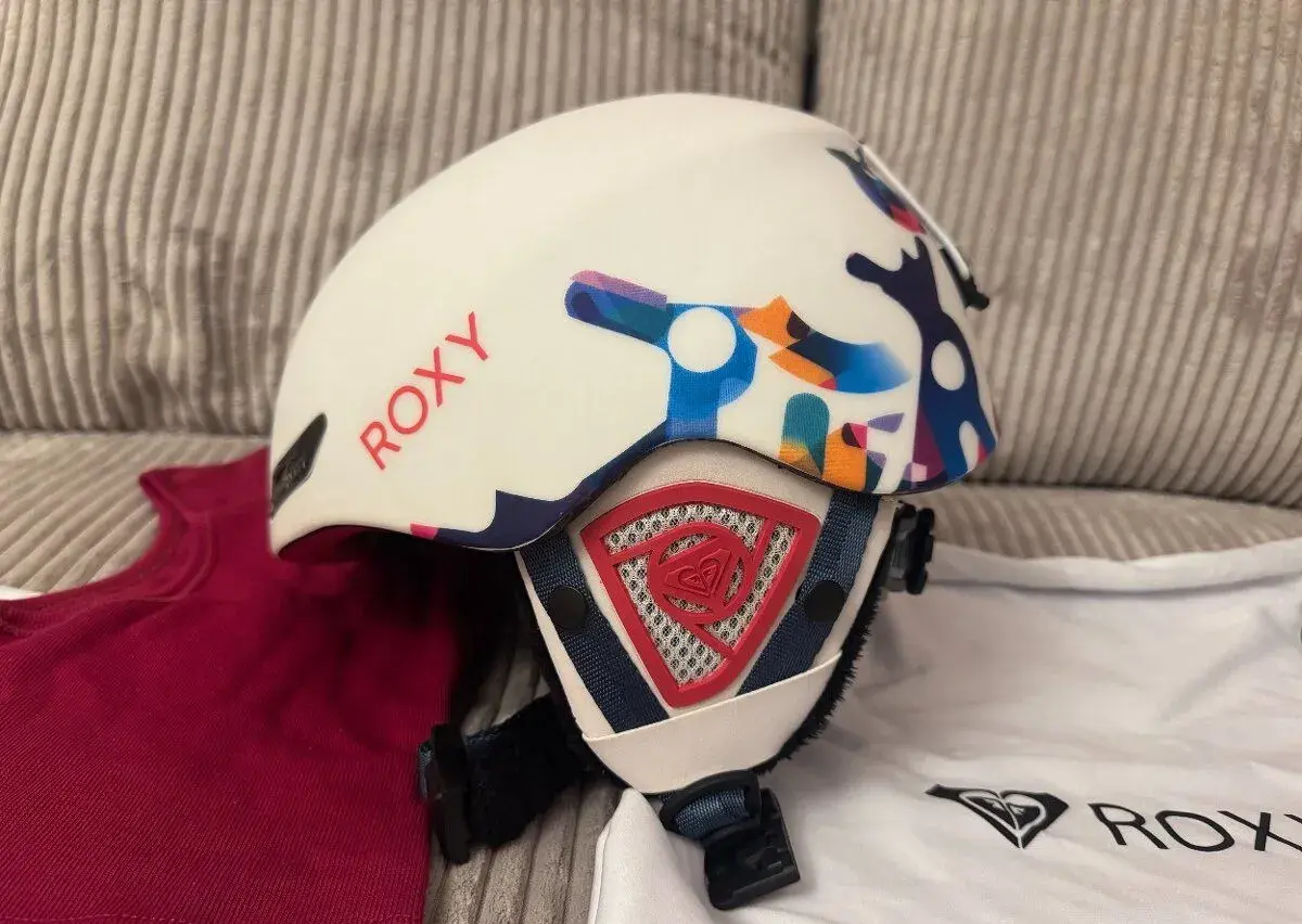 Lyžařská helma dámská Roxy Avery