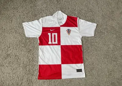 Fotbalový dres Luka Modrić vel. L