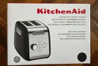 KitchenAid toustovač 5KMT221EOB černý