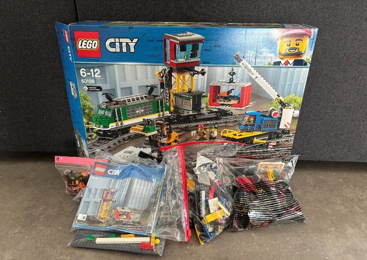 Lego vlak 60198