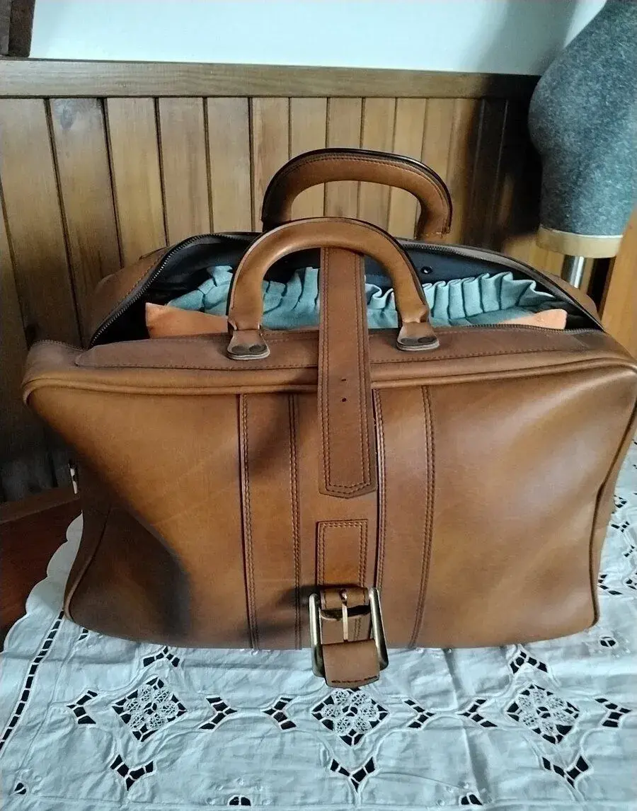 Cestovní retro taska