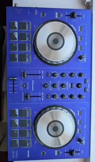 Pioneer DDJ-SB modrá barva