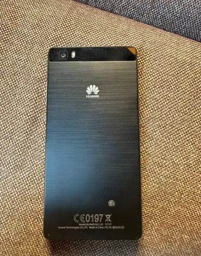 Huawei P8 lite - Top stav