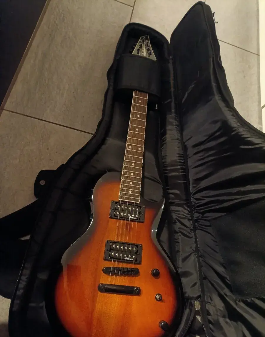 Elektrická kytara komplet