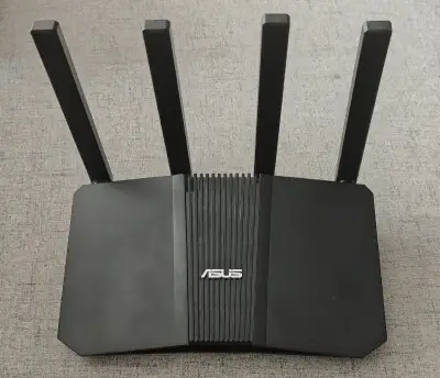 ASUS RT-BE58U V2 – Wi-Fi 7 router, jako nový, v záruce