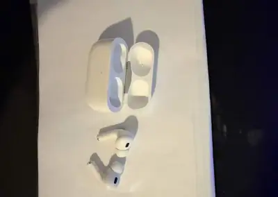 Apple AirPods Pro 2 (USB-C)