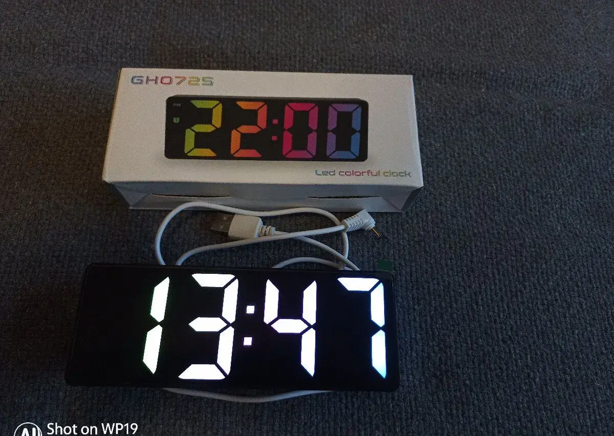 Nové LED barevné multicolor digitální hodiny