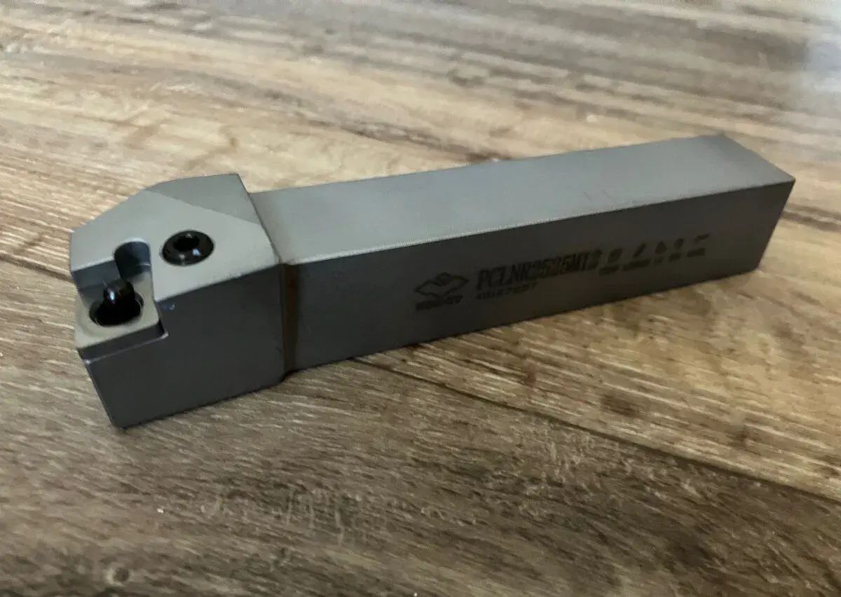 soustružnický držák PCLNR2525M12