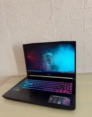 MSI Katana 15 B13V – i7 / RTX 4070 8GB / 16GB DDR5 / 144Hz