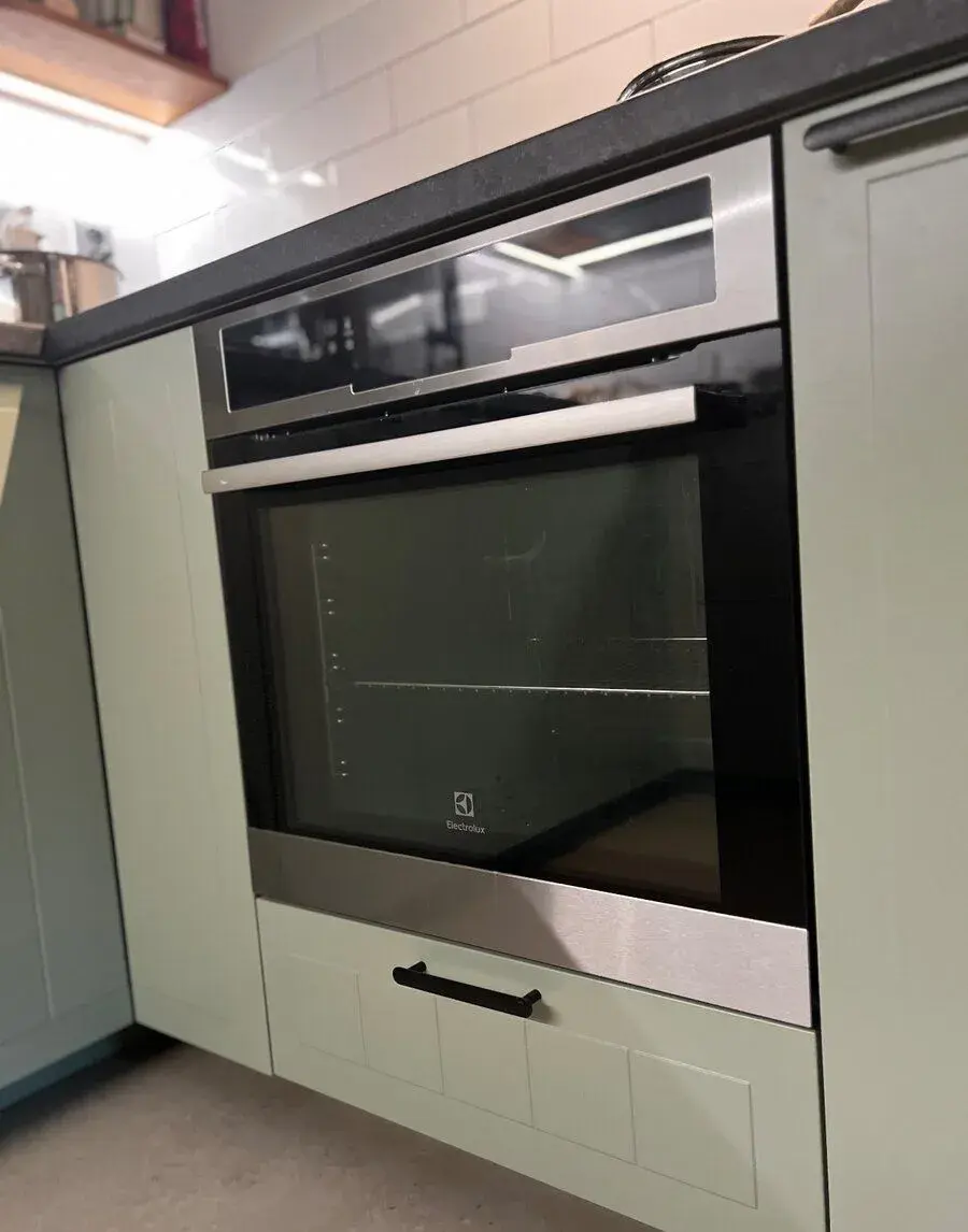 Vestavěná trouba Electrolux EOA5750AOX černá nerez