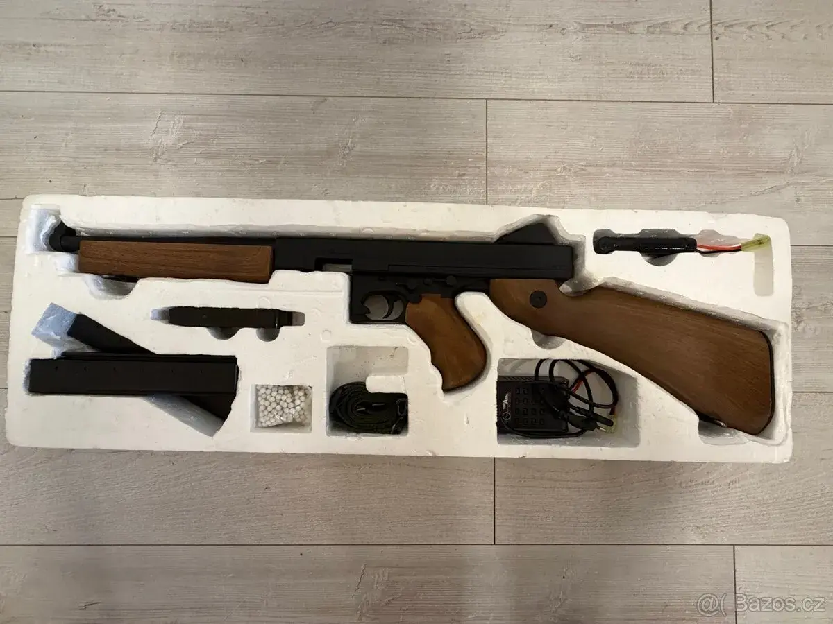 Airsoft Thompson – celokov + imitace dřeva