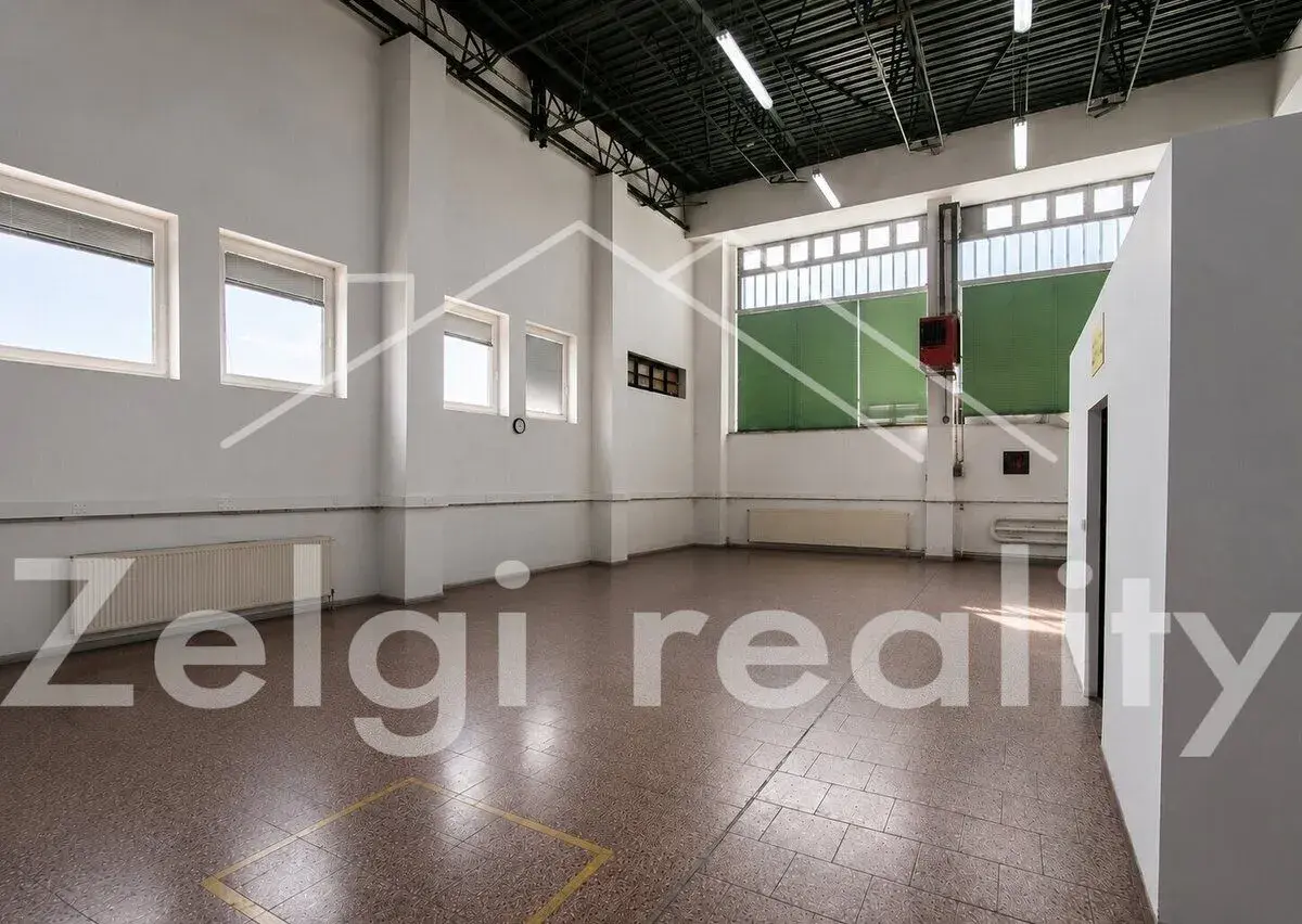 Pronájem skladově-výrobní haly | Břeclav | 428 m² | 3 vrata