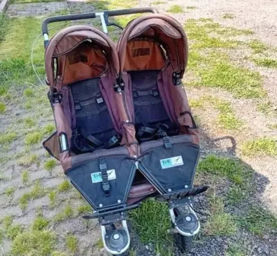 Kočárek TFK pro dvojčata - Twinner Twist Duo