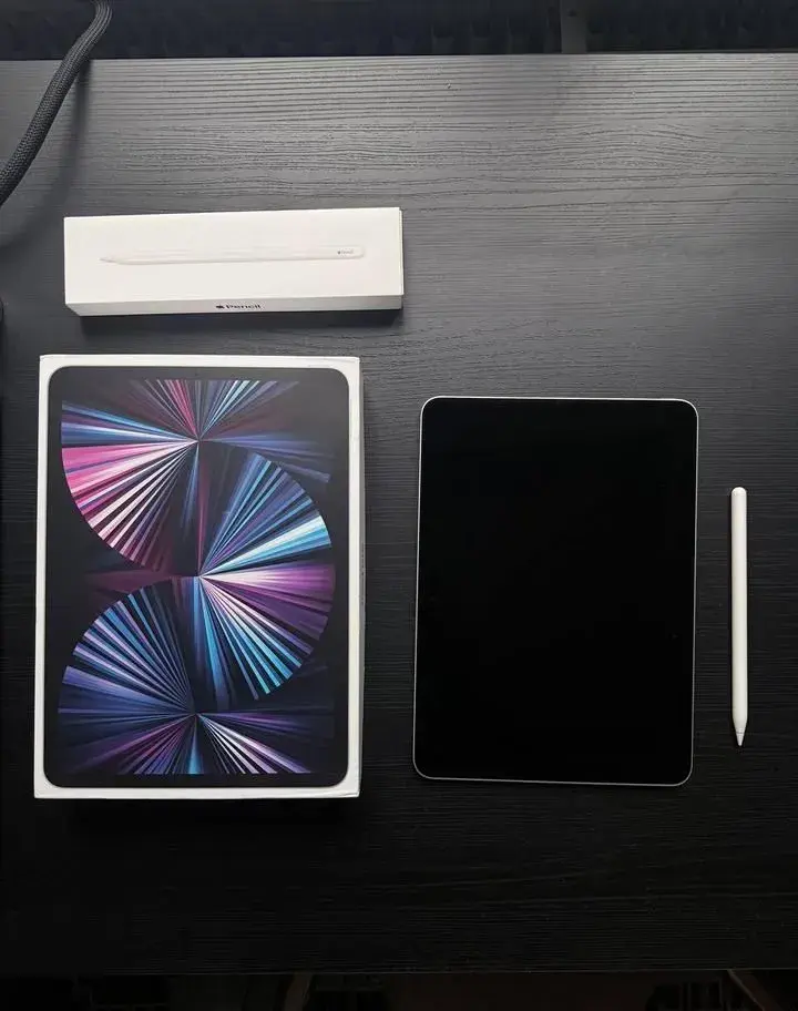 iPad Pro 11" M1 (2021) 256GB + Apple Pencil 2