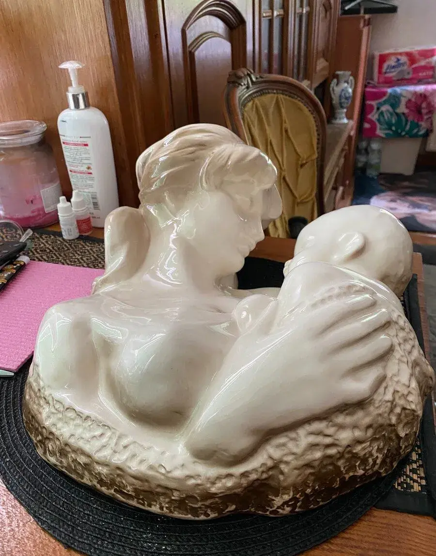 porcelánové sošky značené