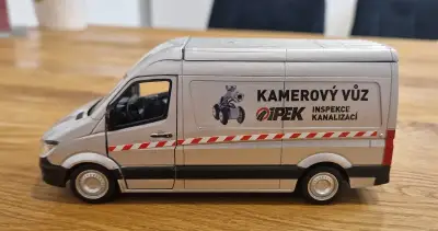 Mercedes Benz Sprinter 1:43 Radeton