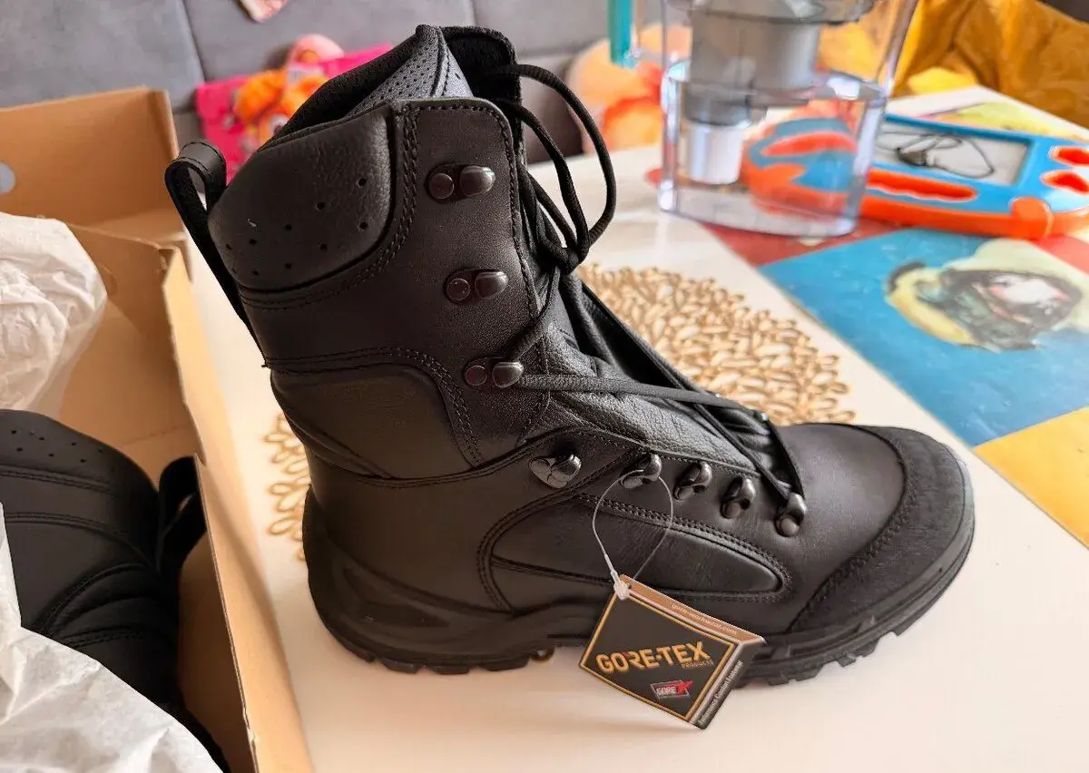 Kanady Gore-Tex vysoké, 44.5 // 29.5