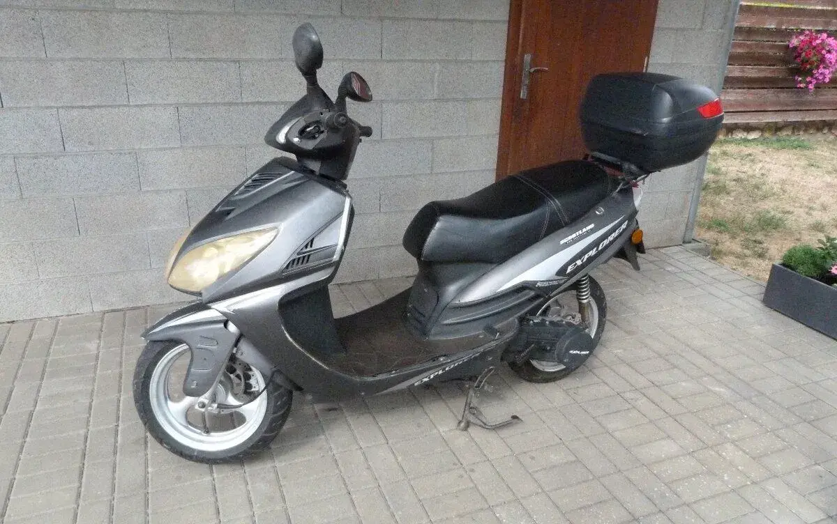 SKÚTR - EXPLORER - PHANTOM GT4 - 125 cm
