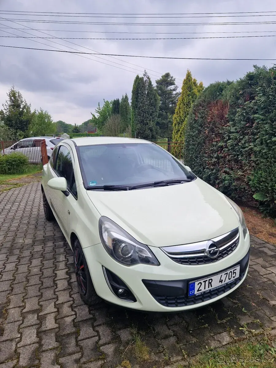 Opel Corsa – 2012, 97 000 km