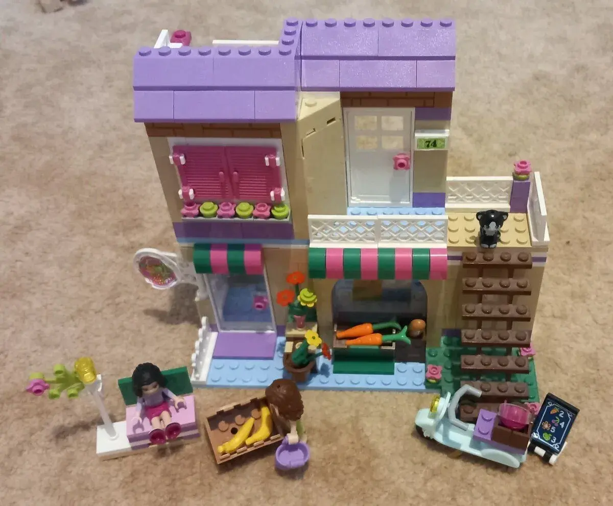 Lego Friends Trh s potravinami 41108