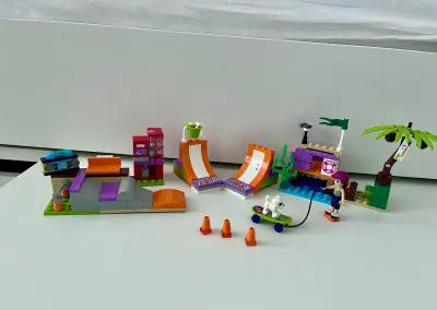 Lego friends 41099 - skatepark v Heartlake