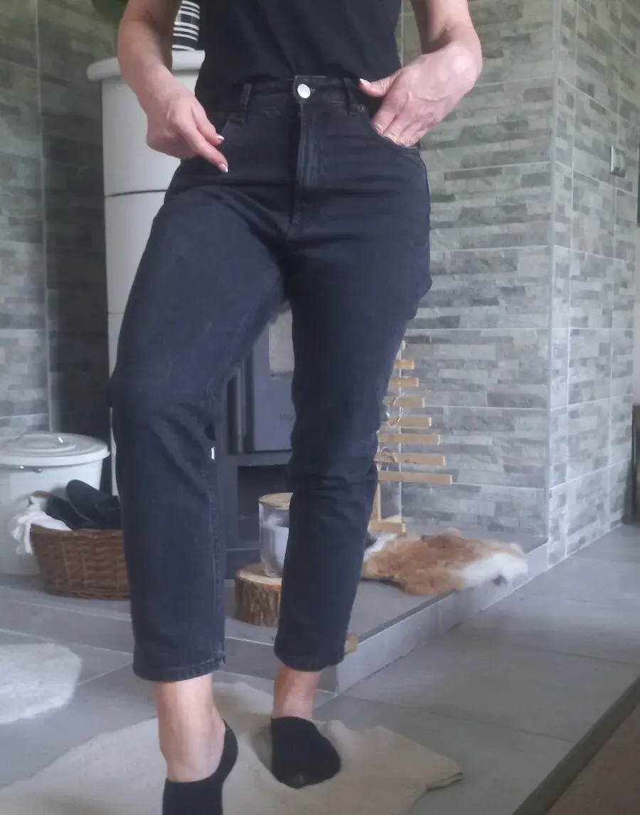 Dvoje džíny Zara a džíny Pull&Bear