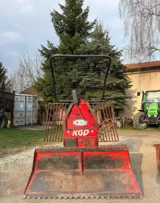 Naviják za traktor KGD 7T -krásný stav—silný a robustní—