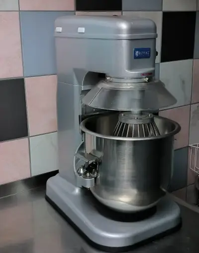 Kuchyňský profi robot