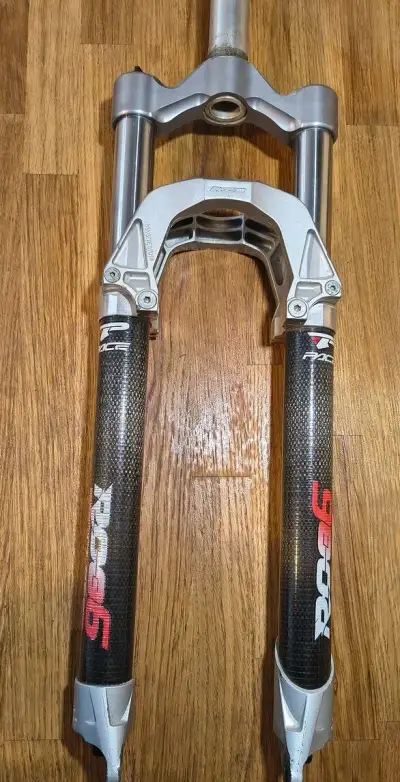 Vidlice Pace RC36