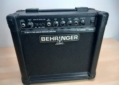 Kombo Behringer V-Tone GM108