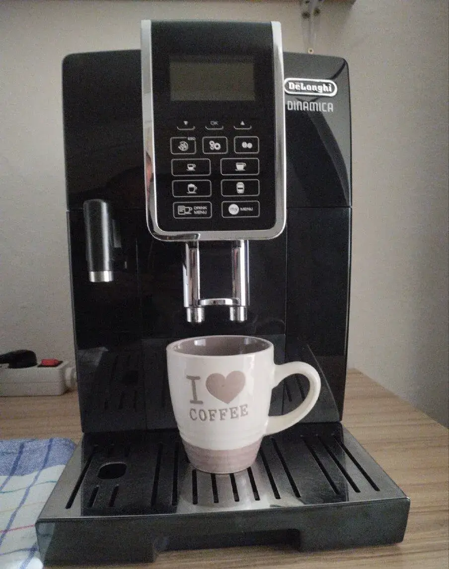 Kávovar DeLonghi