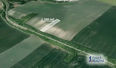 Pole 2 566 m², Podíl 33 % o výměře 855 m²